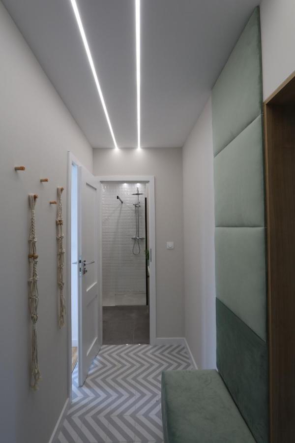 Romaszewskiego Zoliborz Bedroom Pokoj Metro 华沙 外观 照片