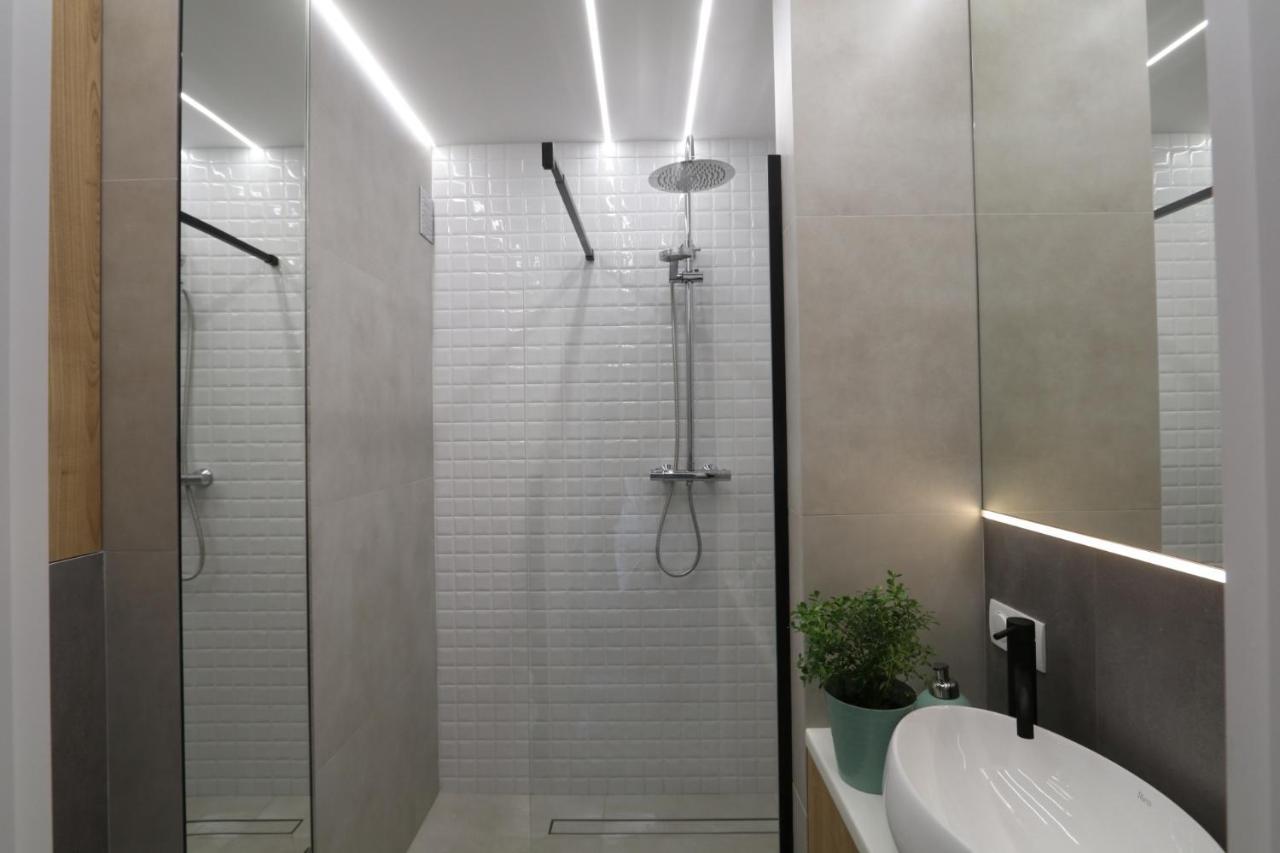 Romaszewskiego Zoliborz Bedroom Pokoj Metro 华沙 外观 照片
