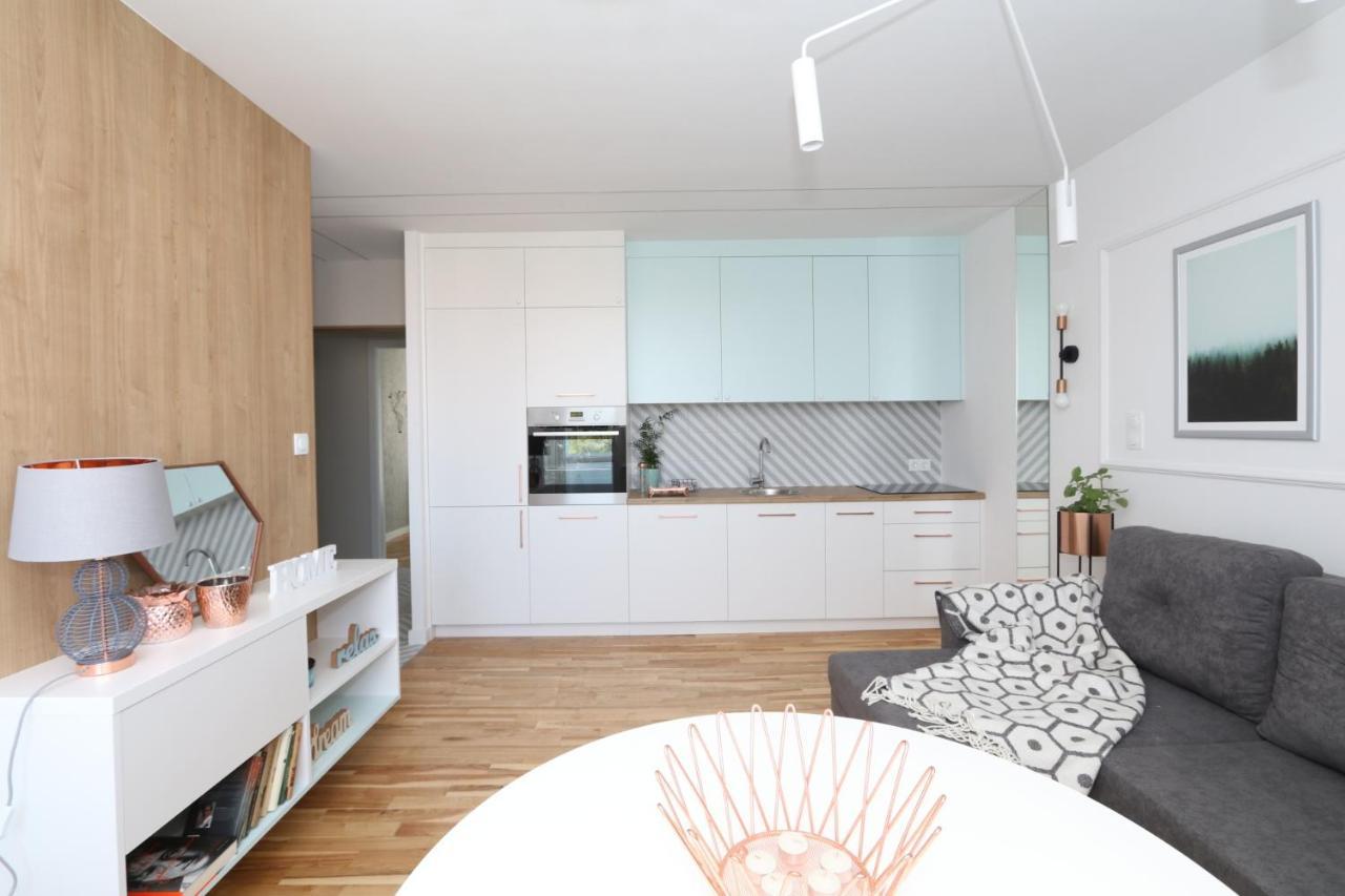 Romaszewskiego Zoliborz Bedroom Pokoj Metro 华沙 外观 照片