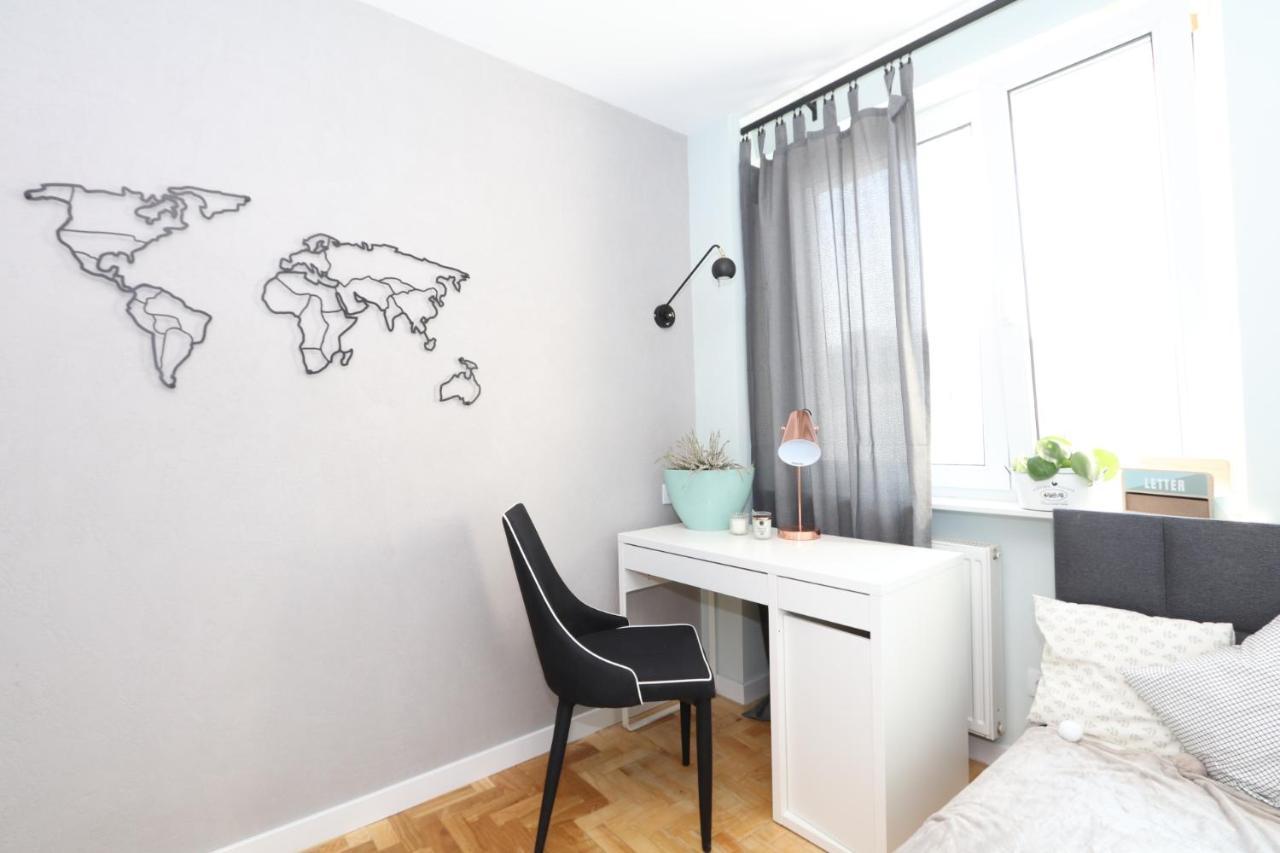 Romaszewskiego Zoliborz Bedroom Pokoj Metro 华沙 外观 照片