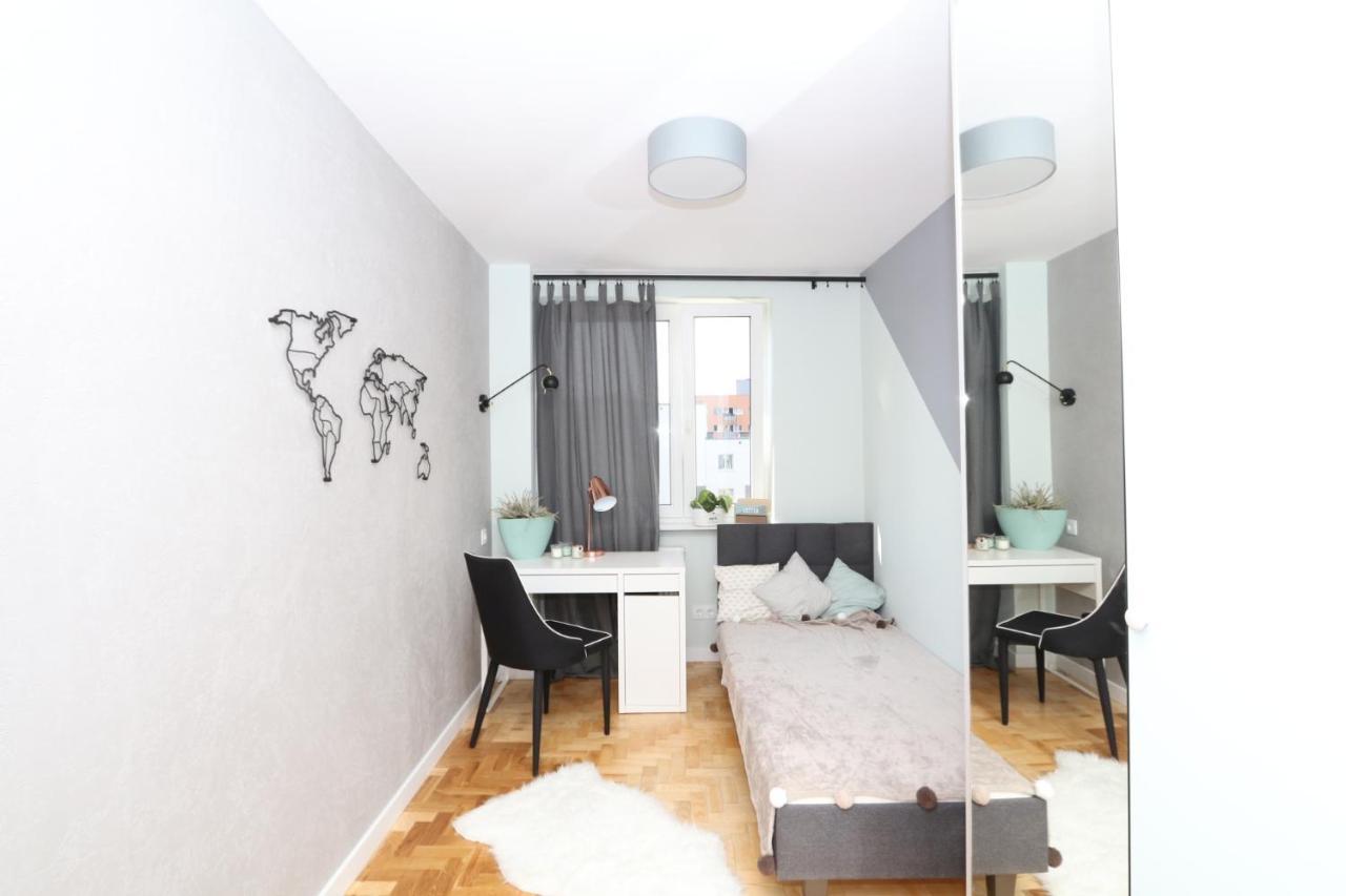 Romaszewskiego Zoliborz Bedroom Pokoj Metro 华沙 外观 照片