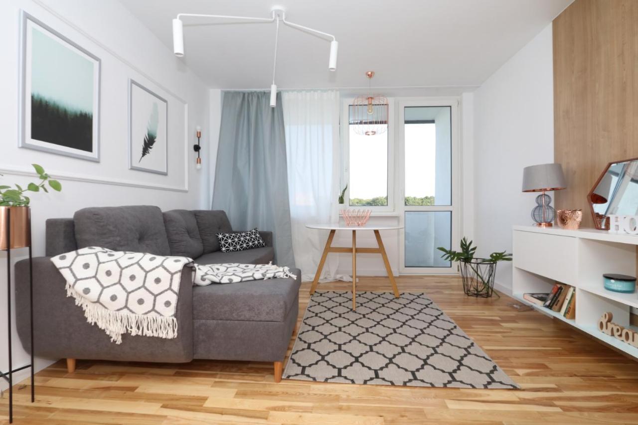 Romaszewskiego Zoliborz Bedroom Pokoj Metro 华沙 外观 照片