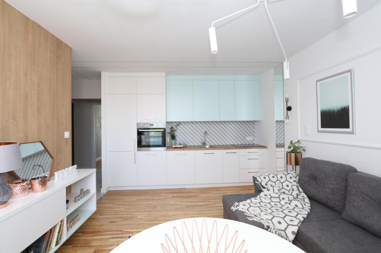 Romaszewskiego Zoliborz Bedroom Pokoj Metro 华沙 外观 照片