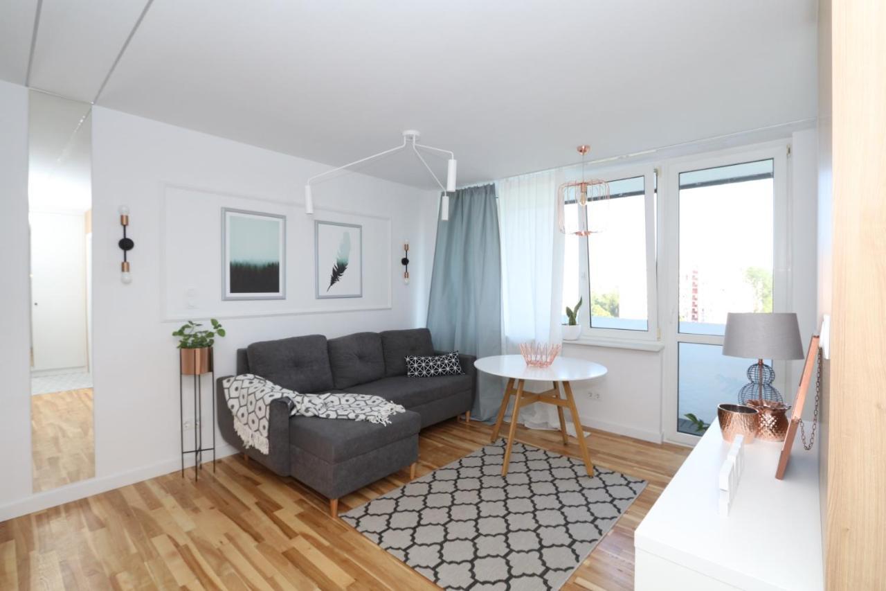 Romaszewskiego Zoliborz Bedroom Pokoj Metro 华沙 外观 照片