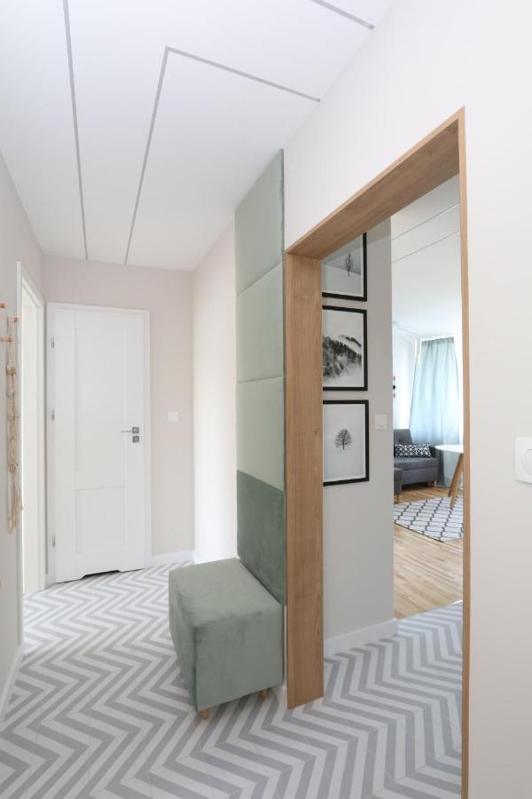 Romaszewskiego Zoliborz Bedroom Pokoj Metro 华沙 外观 照片